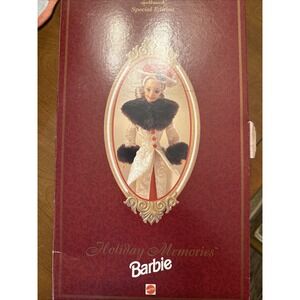 1995 Holiday Memories Barbie Hallmark Special Edition Mattel 14106 Vintage Doll
